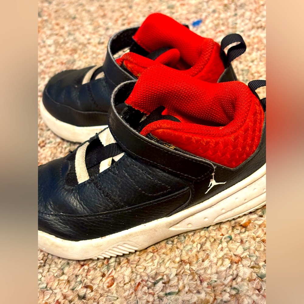 TODDLER BOYS JORDANS